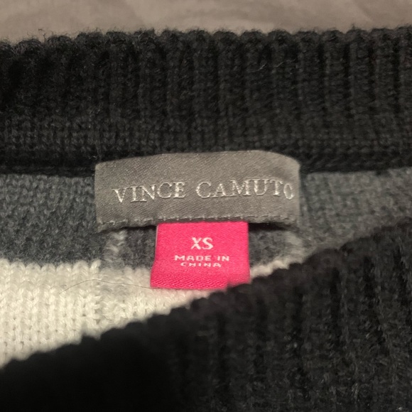 Vince Camuto  fringed pattern sweater - Picture 6 of 6